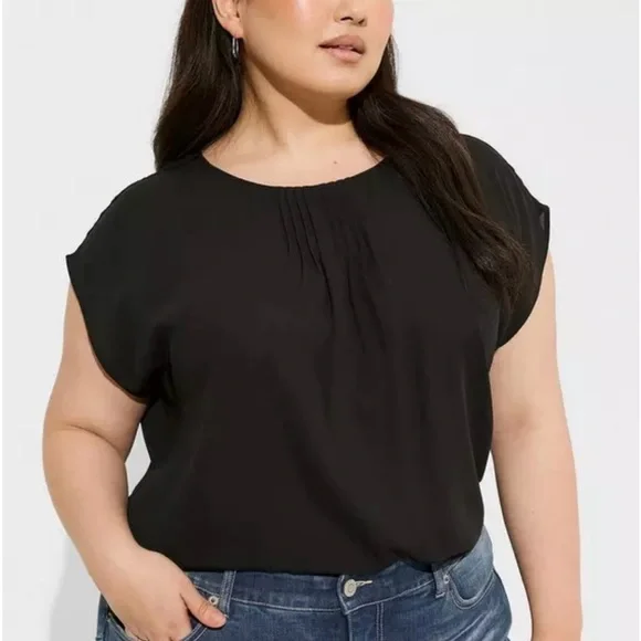 Set of 2 size 18(2x) tops from torrid. One pink one black, Brand NWT! - Picture 9 of 9